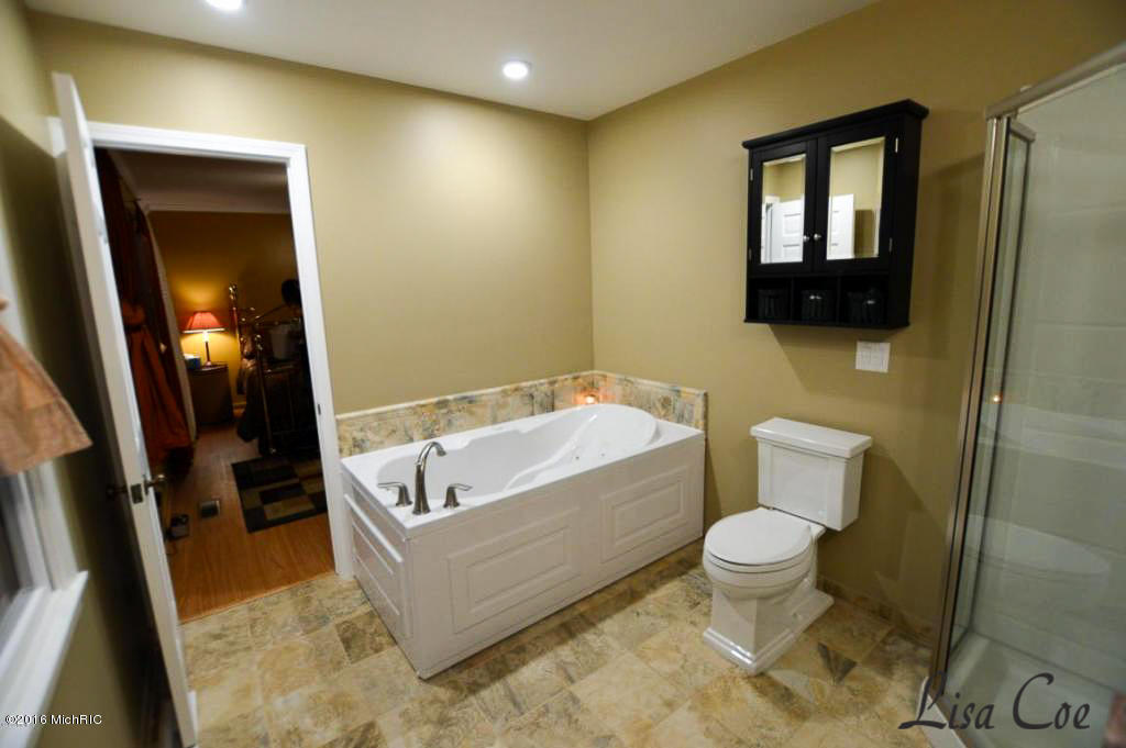 3455 West Herbison Road, Unit 2 Dewitt, MI 48820 - Photo 15 of 25 Photo_014