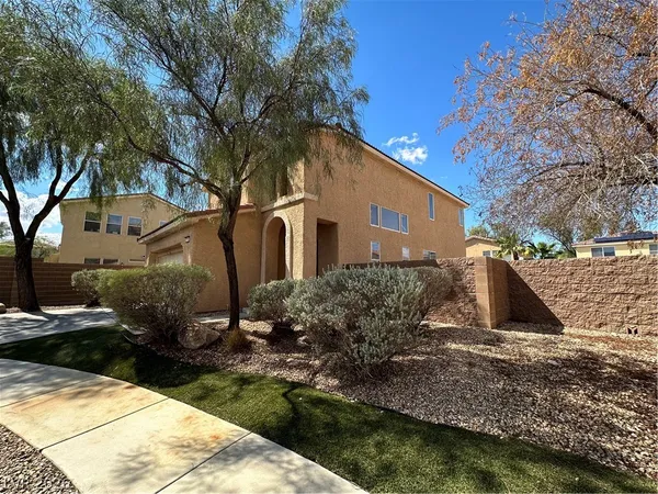 $1,920 | 736 Irish Mittens Court, Henderson, NV 89011