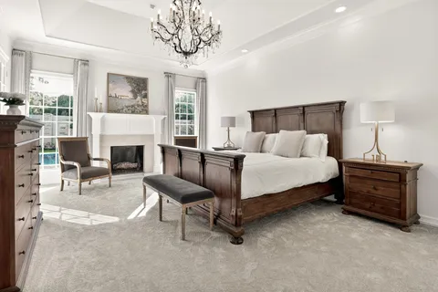 $3,500,000 | 10811 Briar Branch Drive, Hunters Creek Village, TX 77024