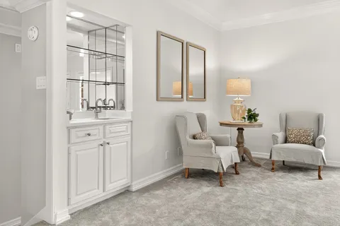 $3,500,000 | 10811 Briar Branch Drive, Hunters Creek Village, TX 77024