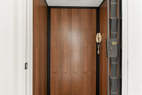 $3,500,000 | 10811 Briar Branch Drive, Hunters Creek Village, TX 77024