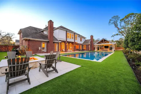 $3,500,000 | 10811 Briar Branch Drive, Hunters Creek Village, TX 77024