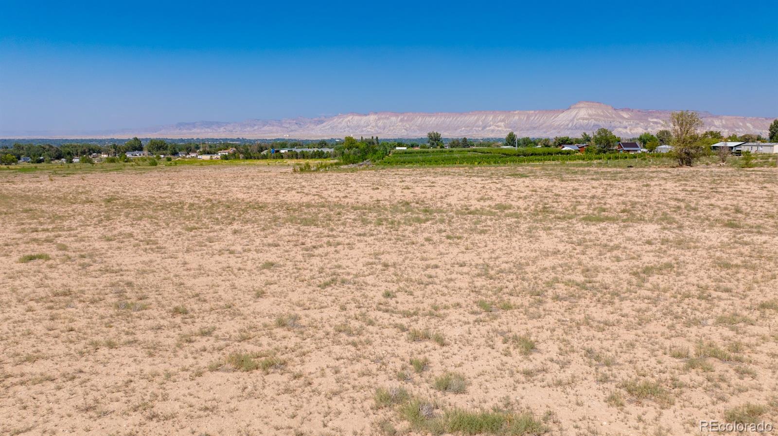 267 33 Road Palisade, CO 81526 - Photo 5 of 43 a view of lake and city