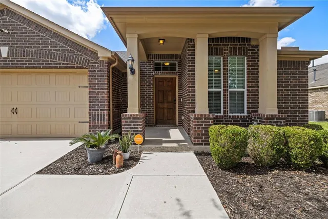 $2,150 | 5311 Persimmon Pass, Richmond, TX 77407