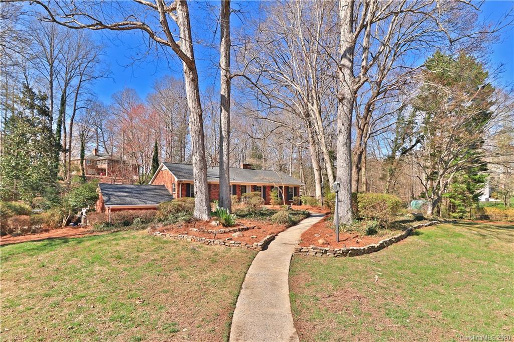 3532 Mountainbrook Road Charlotte, NC 28226 - Photo 31 of 45 a view of outdoor space yard and tree
