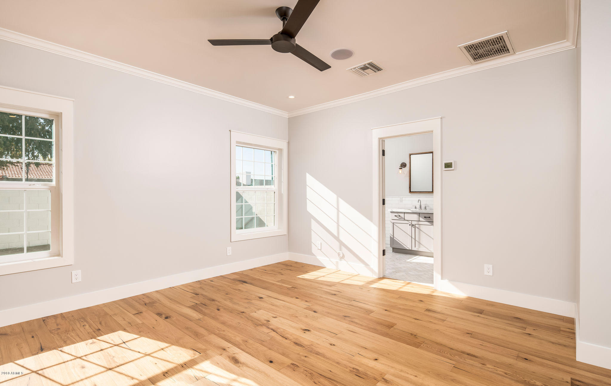 4925 East Osborn Road Phoenix, AZ 85018 - Photo 12 of 21 Master