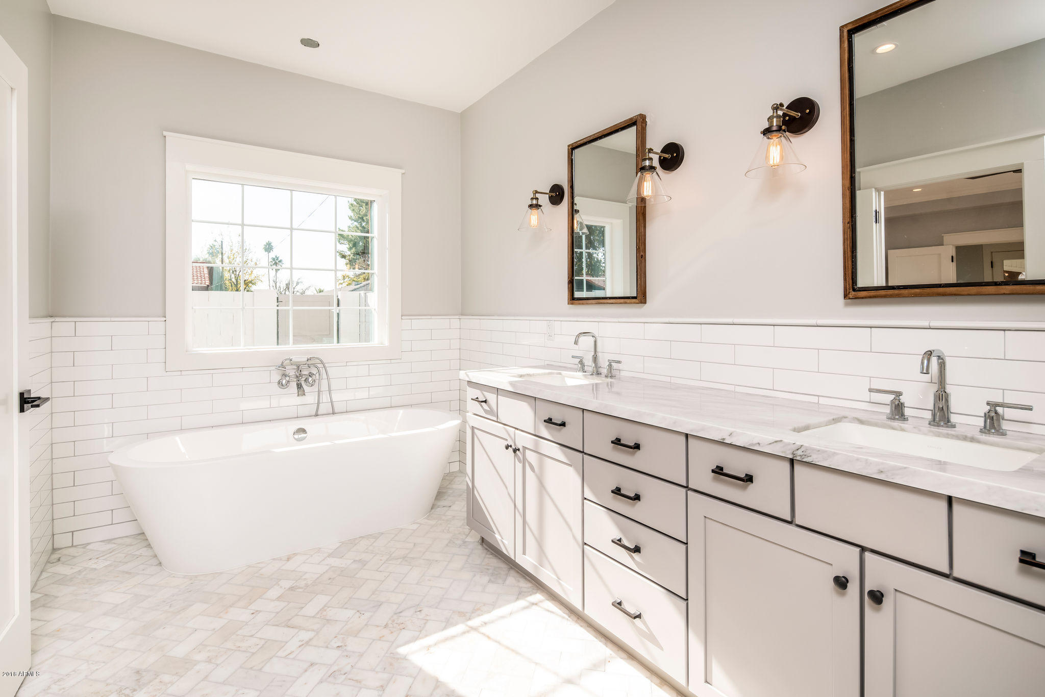 4925 East Osborn Road Phoenix, AZ 85018 - Photo 13 of 21 Master Bath
