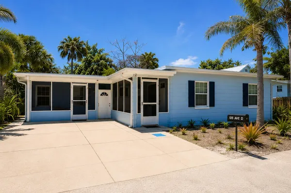 $625,000 | 105 Ave D, Unit A & B, Fort Pierce, FL 34950
