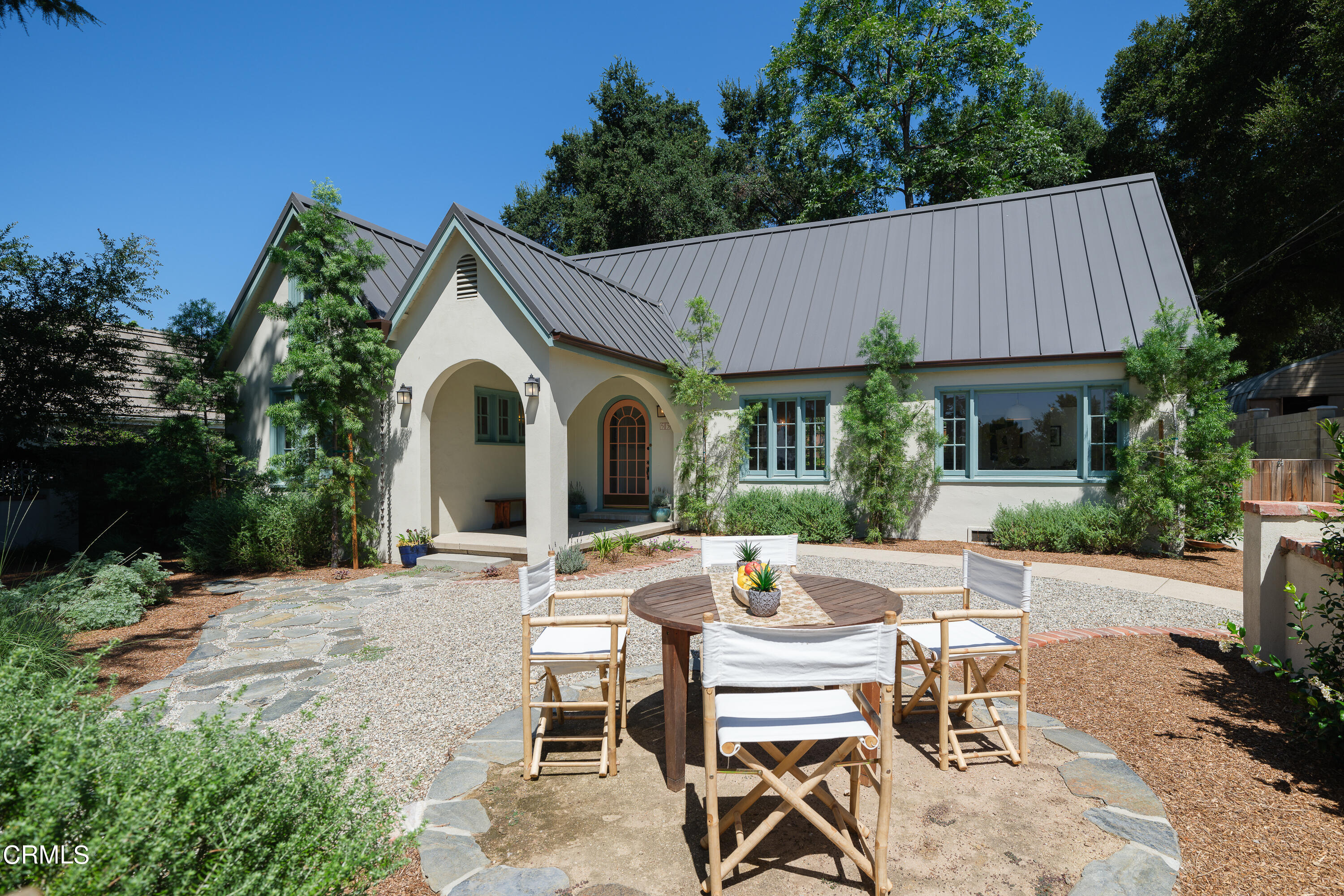 53 East Altadena Drive Altadena, CA 91001 - Photo 61 of 69 a view of a house with backyard and sitting area