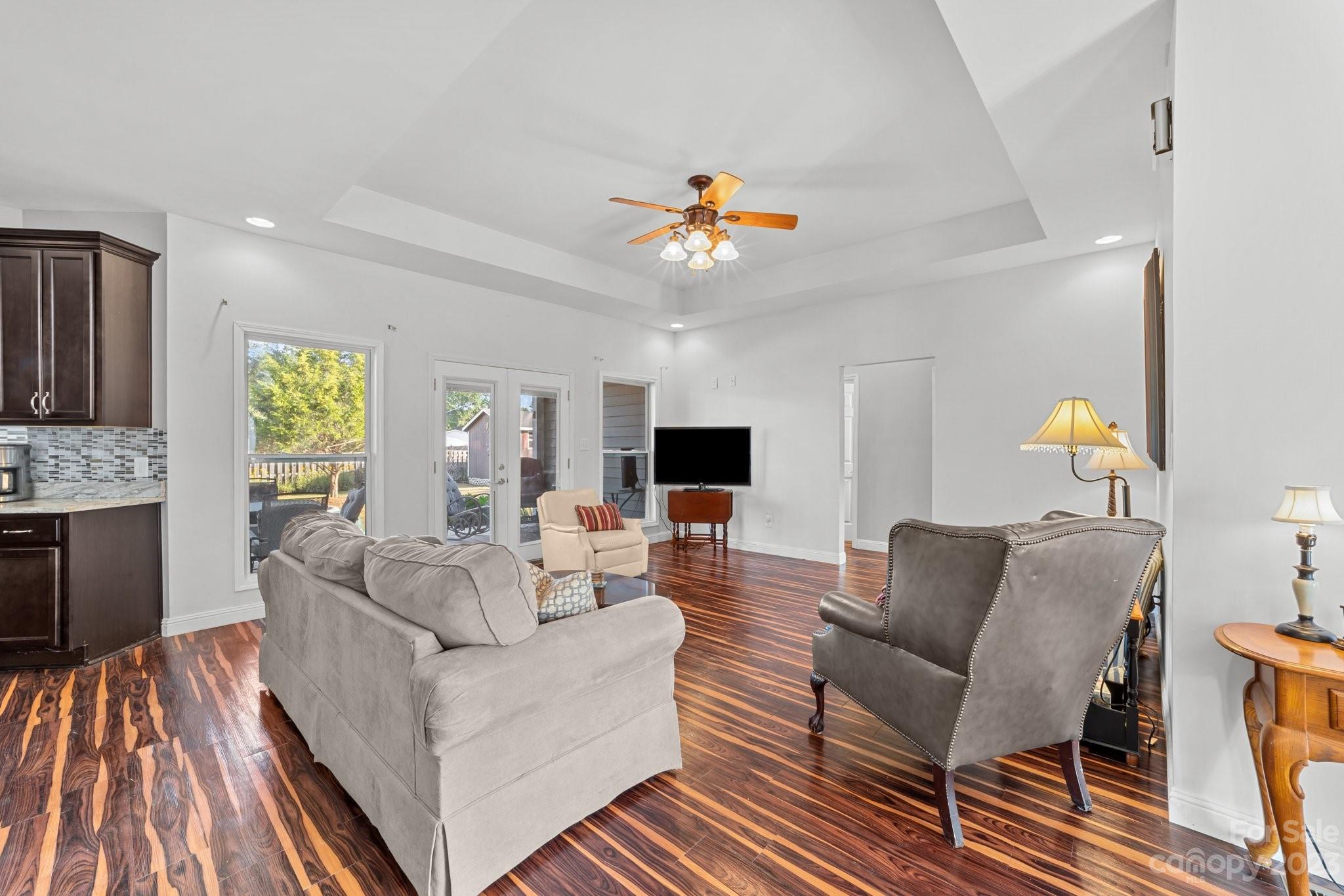 105 Vista Drive Davidson, NC 28036 - Photo 8 of 29 a living room with furniture and wooden floor