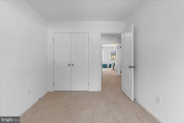 $560,000 | 2402 Windbreak Drive, Alexandria, VA 22306