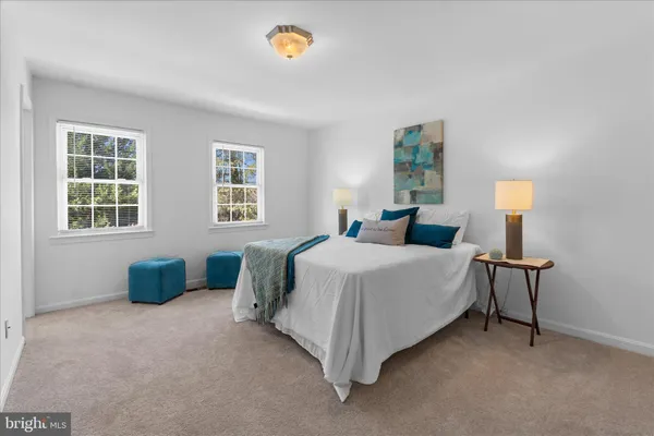 $560,000 | 2402 Windbreak Drive, Alexandria, VA 22306