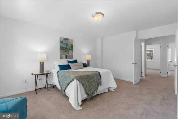 $560,000 | 2402 Windbreak Drive, Alexandria, VA 22306