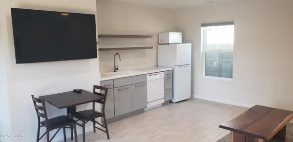 $2,800 | 4440 East Campbell Avenue, Phoenix, AZ 85018