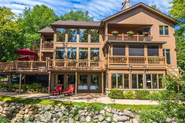 8910 Tipsico Lake Road Holly, MI 48442 - Photo 1 of 1 Photo 1