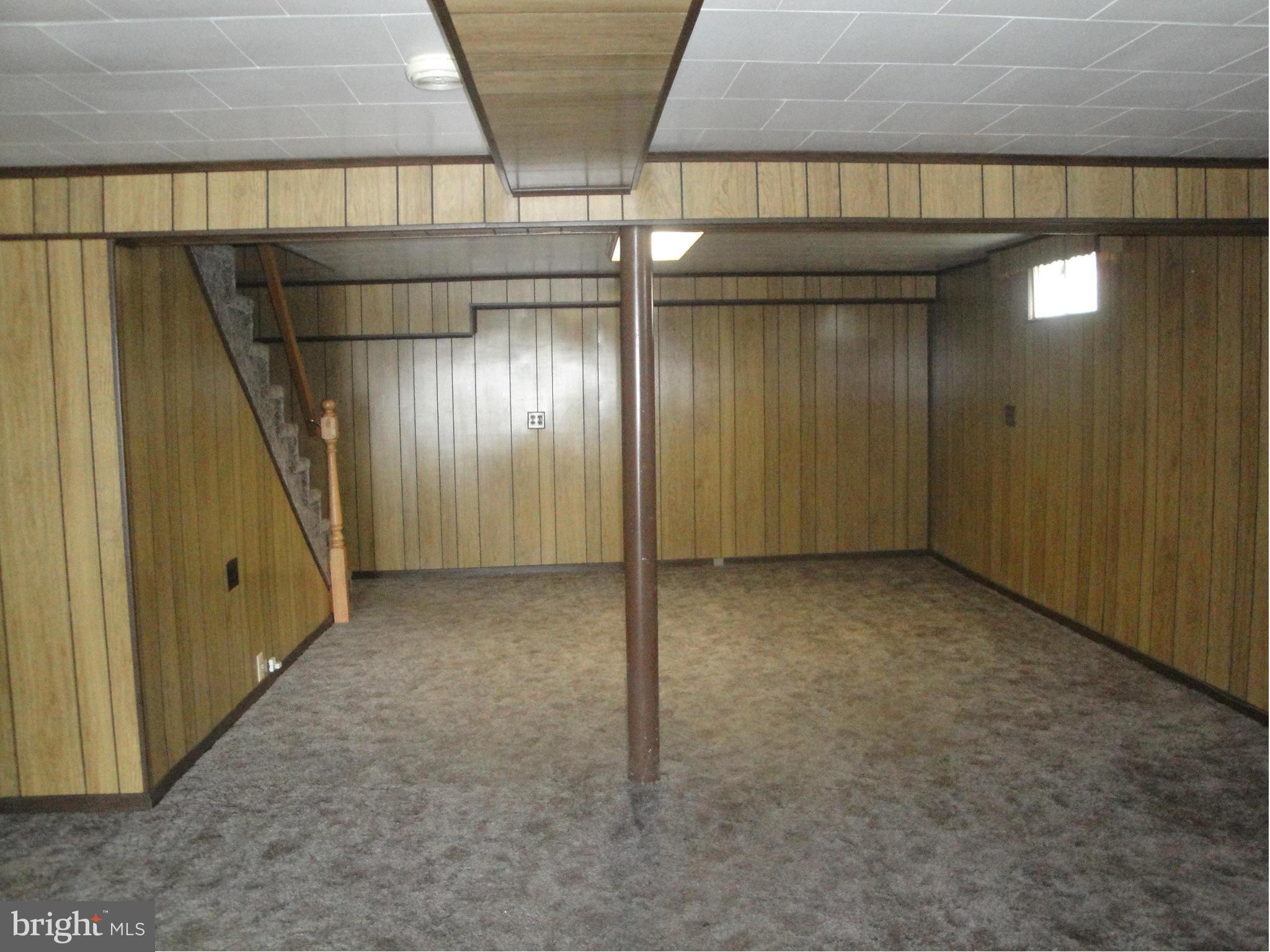 903 Bengies Road Baltimore, MD 21220 - Photo 15 of 18 an empty room with windows