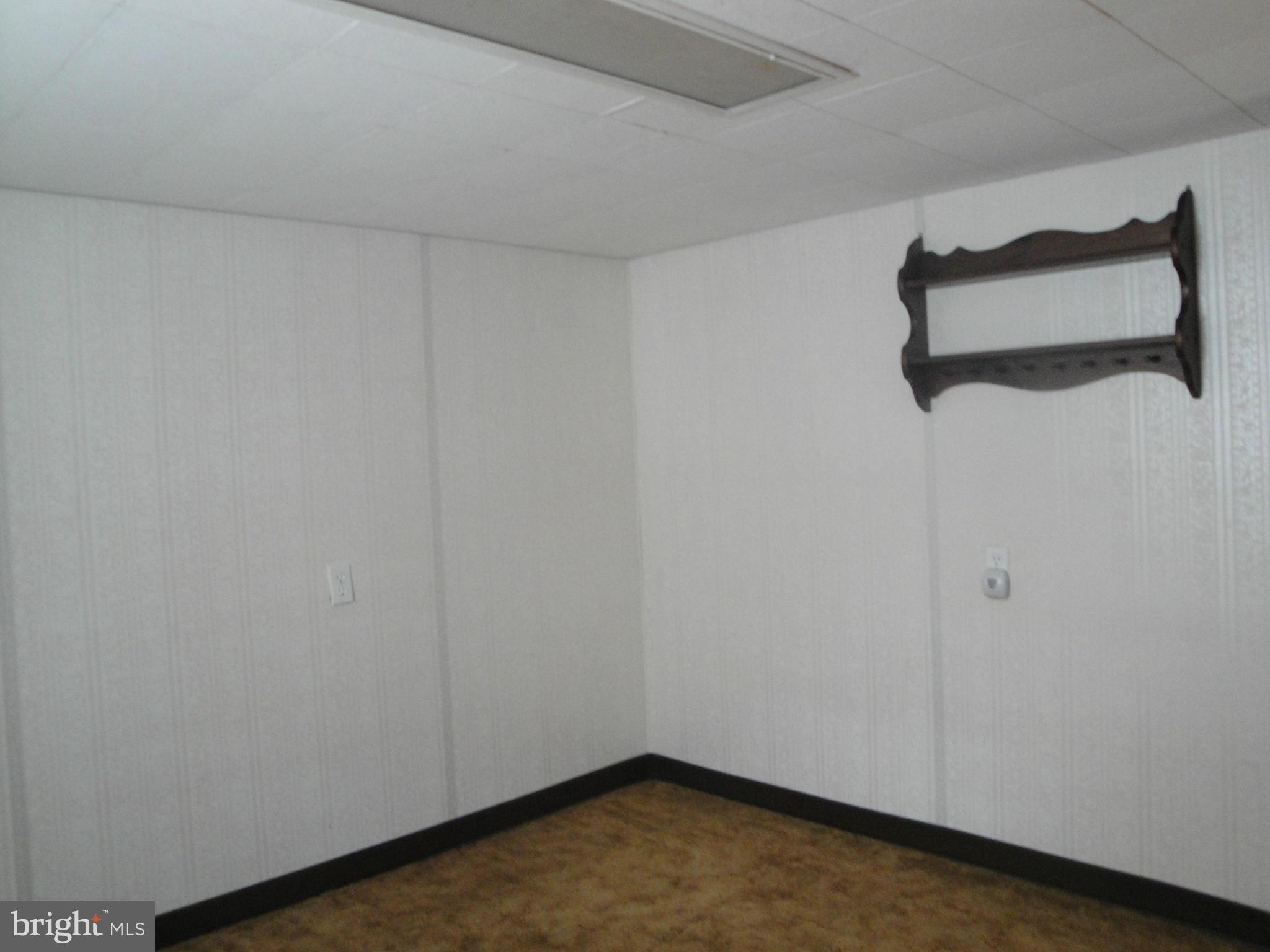 903 Bengies Road Baltimore, MD 21220 - Photo 18 of 18 a view of a room