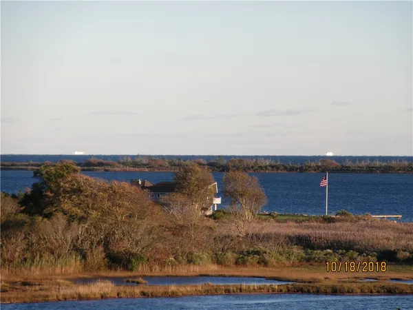 $1,800 | 5443 Post Road, Unit 3, Charlestown, RI 02813