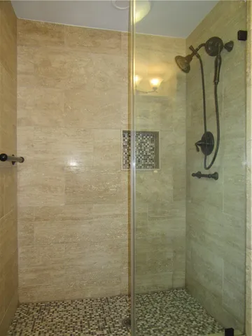 $1,800 | 5443 Post Road, Unit 3, Charlestown, RI 02813