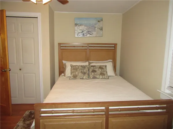 $1,800 | 5443 Post Road, Unit 3, Charlestown, RI 02813