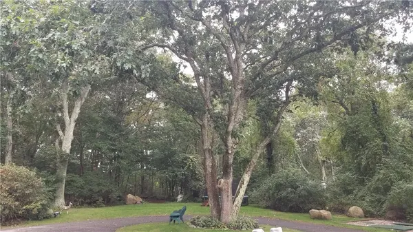 $1,800 | 5443 Post Road, Unit 3, Charlestown, RI 02813