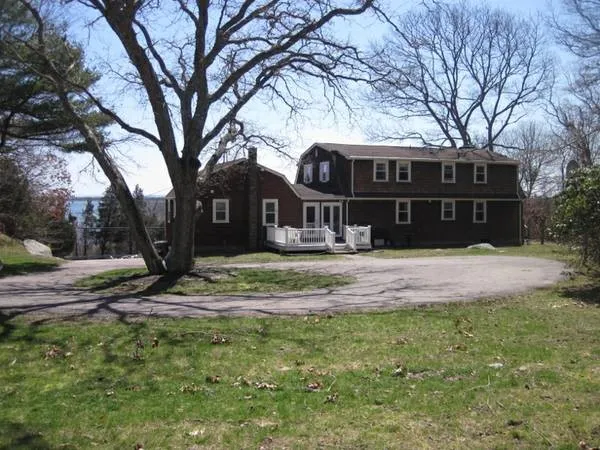 $1,800 | 5443 Post Road, Unit 3, Charlestown, RI 02813