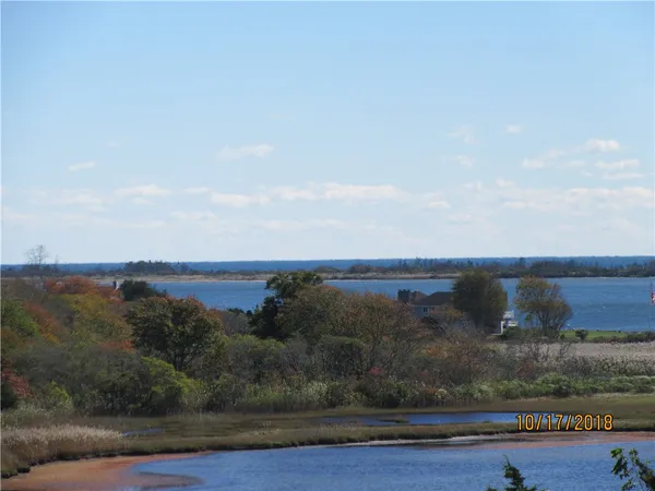 $1,800 | 5443 Post Road, Unit 3, Charlestown, RI 02813