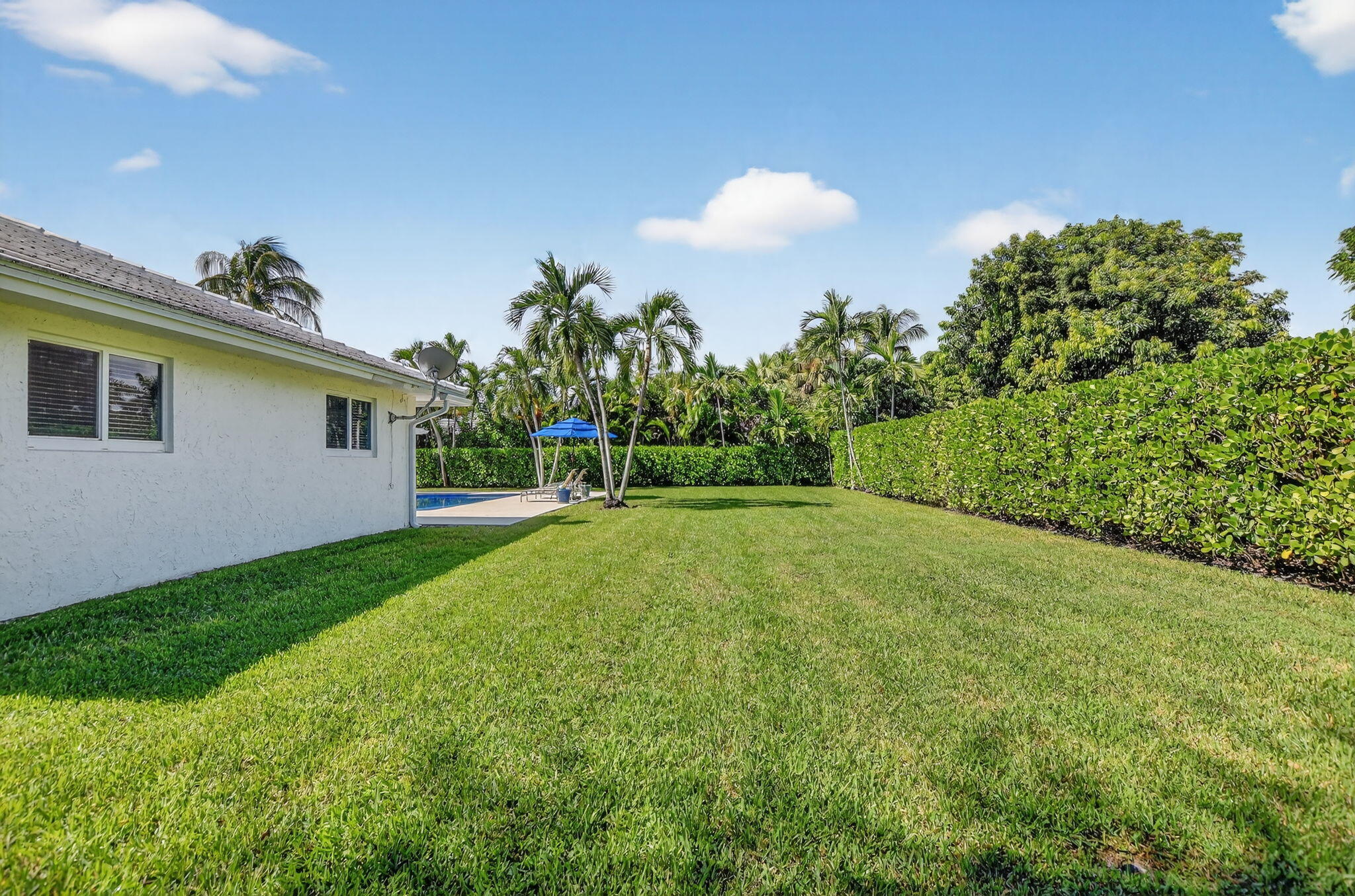 801 Southwest 16th Street Boca Raton, FL 33486 - Photo 24 of 28 Sideyard