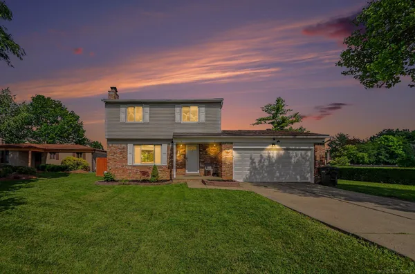 $349,995 | 4489 Count Court, Sterling Heights, MI 48310