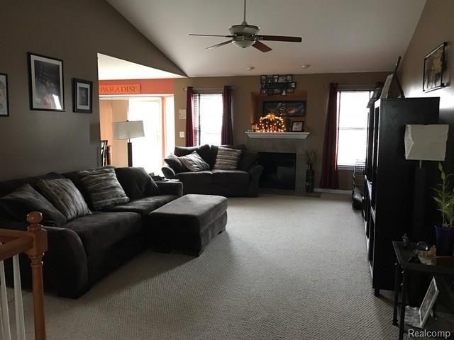 23420 Crescent Ridge Drive New Boston, MI 48164 - Photo 3 of 21