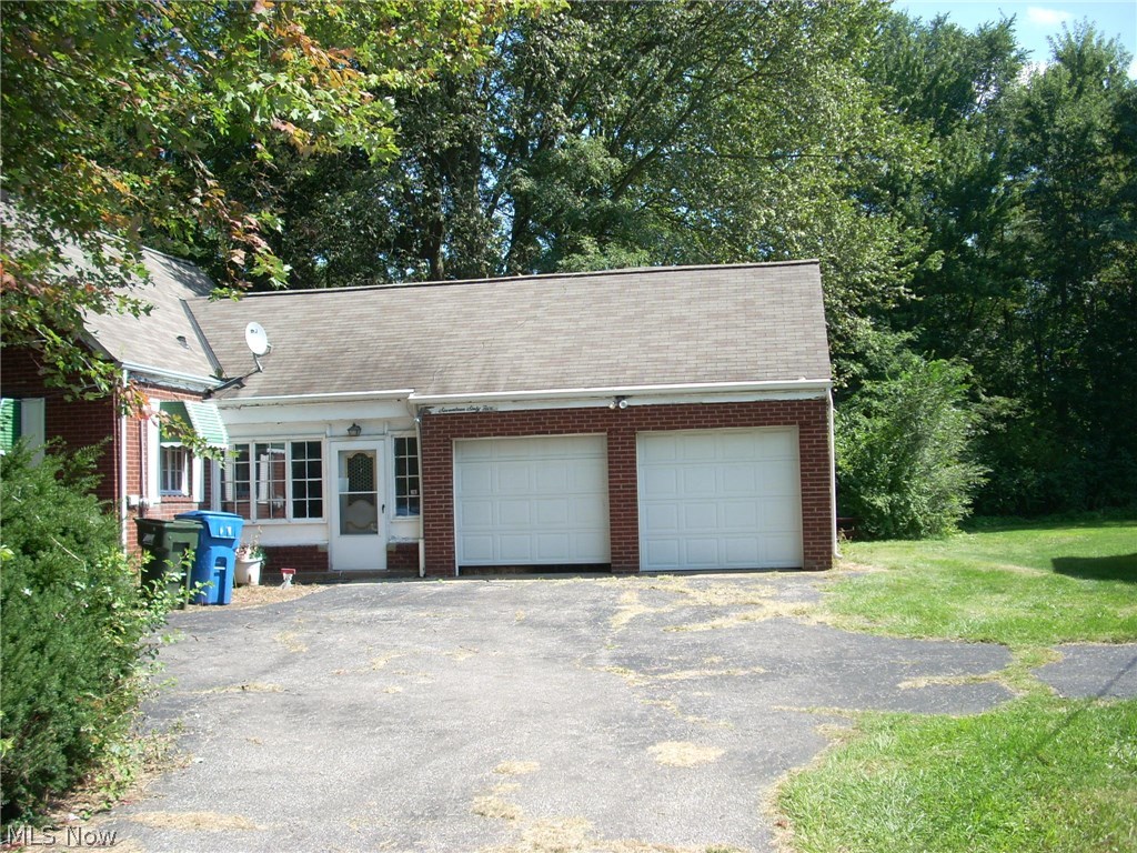 1765 Center Road Avon, OH 44011 - Photo 2 of 7 Gallery Image 2