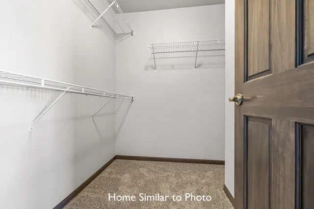 $384,900 | 1260 Putnam Drive, Pulaski, WI 54162