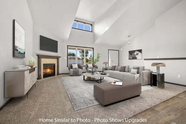 $384,900 | 1260 Putnam Drive, Pulaski, WI 54162