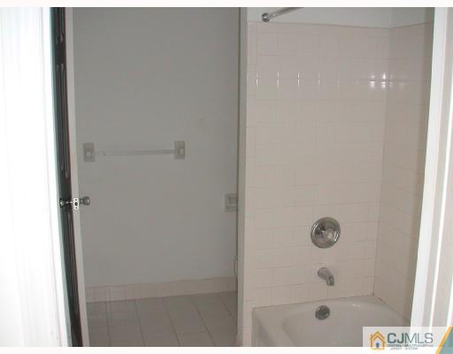 11 Prestwick Way Edison, NJ 08820 - Photo 8 of 9 Gallery Image 8