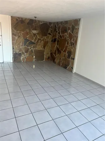 $2,000 | 8511 Northwest 8th Street, Unit 311, Miami, FL 33126