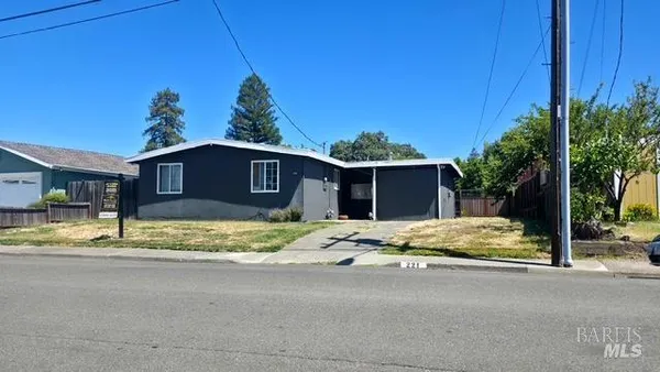 $629,990 | 221 Terrace Boulevard, Healdsburg, CA 95448