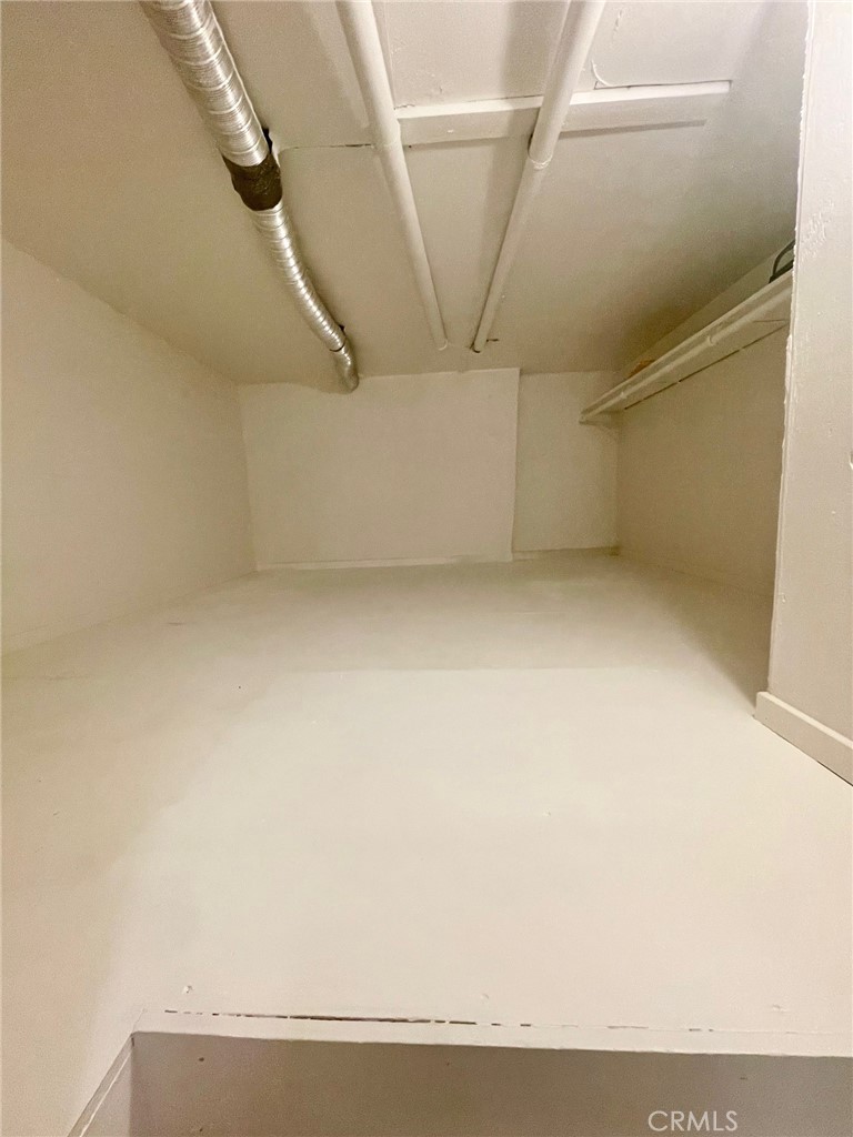 352 Y Place Laguna Beach, CA 92651 - Photo 10 of 22 a view of small space