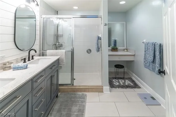 $2,500 | 23084 Lone Oak Drive, Estero, FL 33928