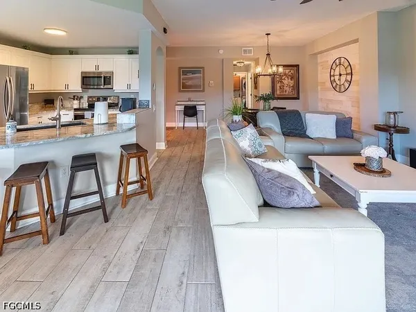 $2,500 | 23084 Lone Oak Drive, Estero, FL 33928