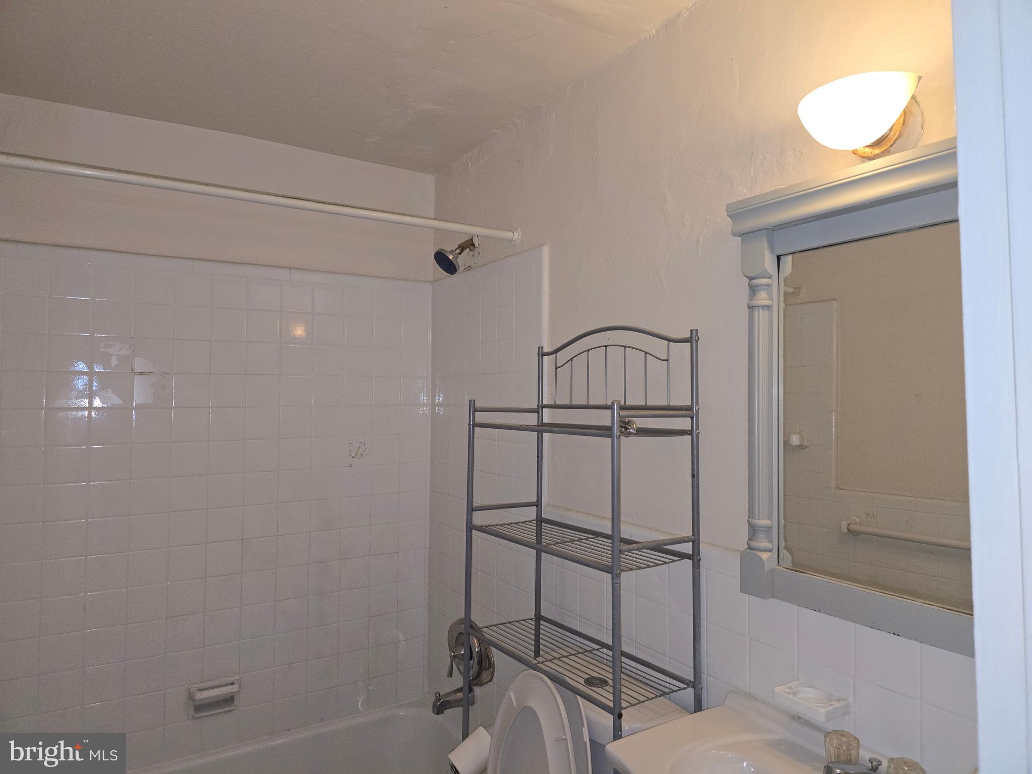 6135 1/2 Old York Road, Unit 1 Philadelphia, PA 19141 - Photo 15 of 61