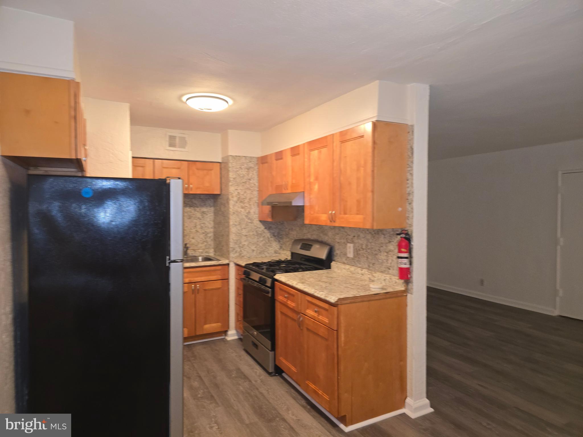 6135 1/2 Old York Road, Unit 1 Philadelphia, PA 19141 - Photo 30 of 61