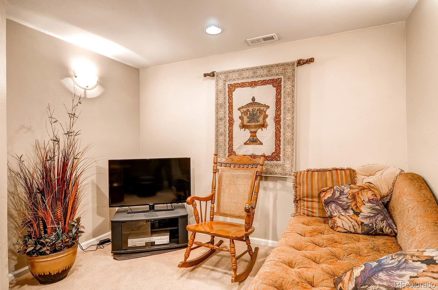 6219 Trailhead Road Highlands Ranch, CO 80130 - Photo 23 of 28