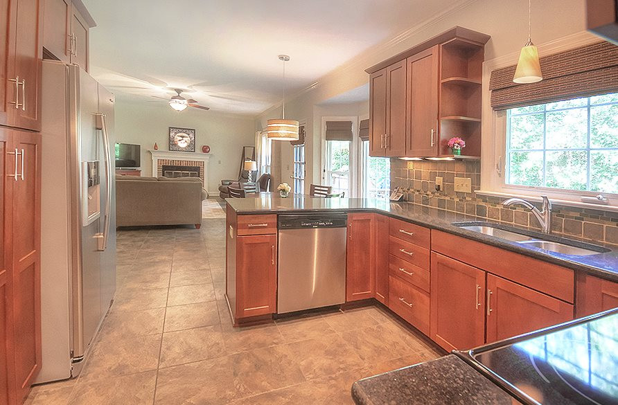 107 Arlington Ridge Cary, NC 27513 - Photo 3 of 25 Quartz Countertops & Tile