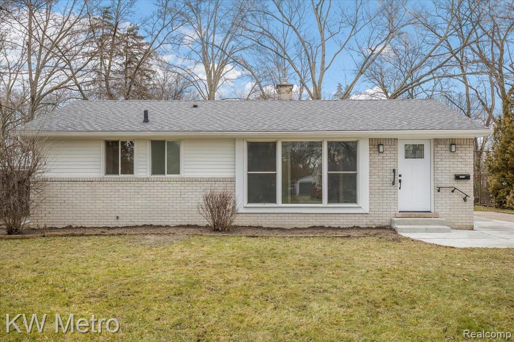 29270 Rambling Road Southfield, MI 48076 - Photo 24 of 33