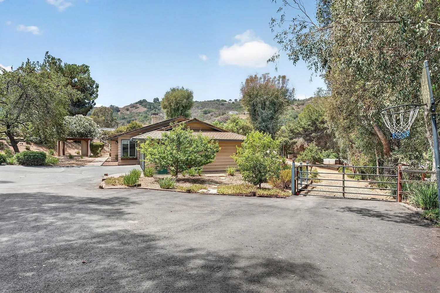 4515 Baja Mission Road Fallbrook, CA 92028 - Photo 7 of 56 Gallery Image 7