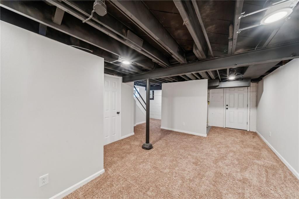 4611 Hamilton Road Pittsburgh, PA 15236 - Photo 20 of 34 Gallery Image 20