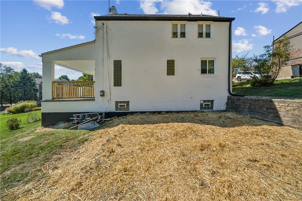 4611 Hamilton Road Pittsburgh, PA 15236 - Photo 26 of 34 Gallery Image 26