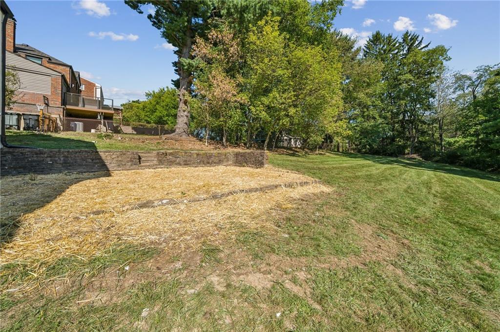 4611 Hamilton Road Pittsburgh, PA 15236 - Photo 30 of 34 Gallery Image 30