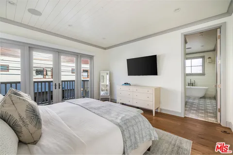 $35,000 | 703 Bayview Drive, Manhattan Beach, CA 90266