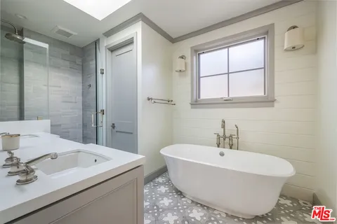 $35,000 | 703 Bayview Drive, Manhattan Beach, CA 90266